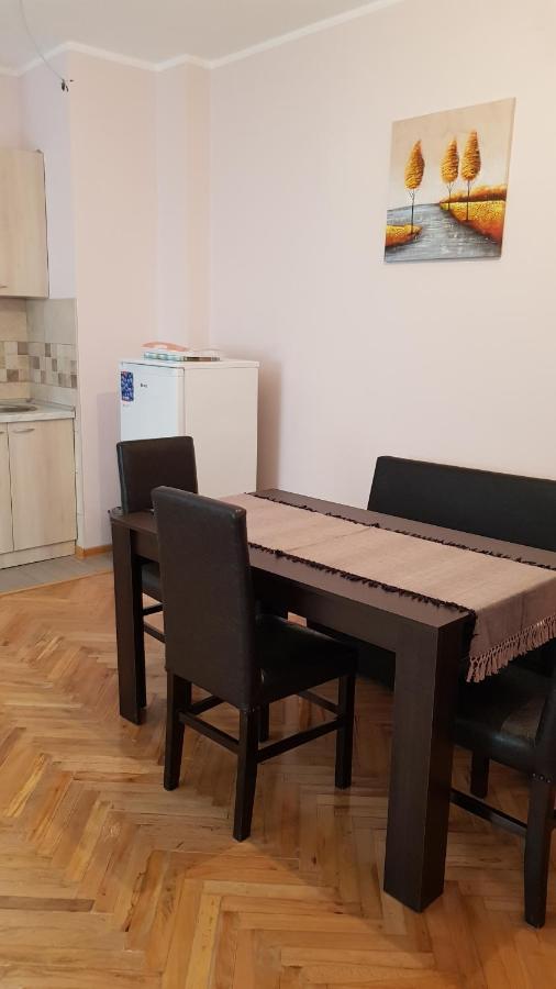 Vrnjačka Banja Apartmani V&F מראה חיצוני תמונה